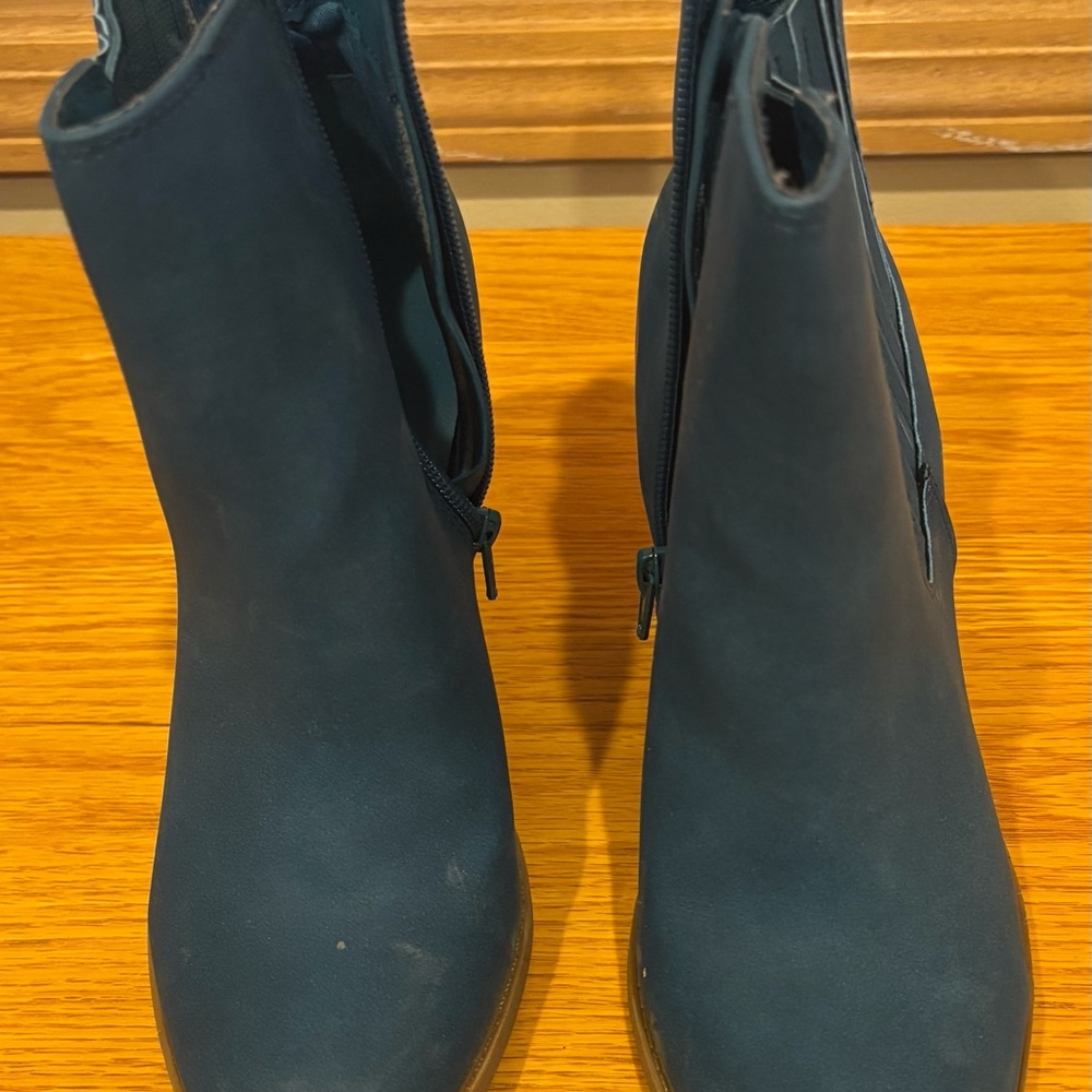 Women's Ankle Boots in Dark Blue